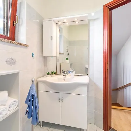 Prázdninový dům Three-bedroom Holiday In *