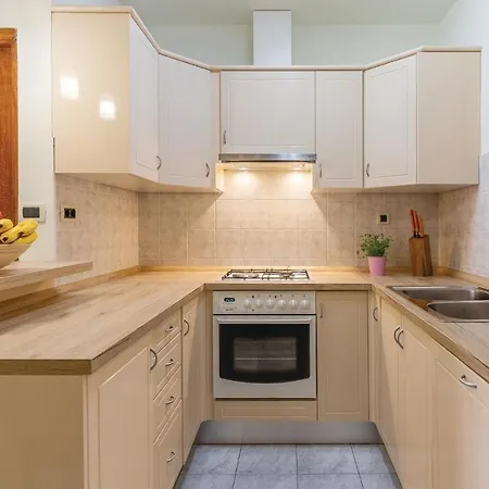 Three-bedroom Holiday In Holiday home Pazin
